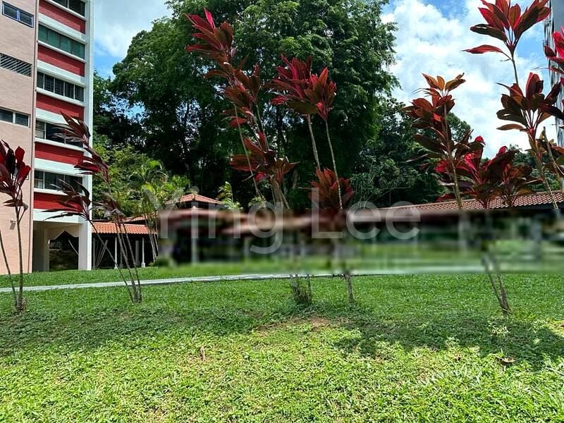 3 Bed Apartment (Condo) for Sale in  Lakeview - Image 1